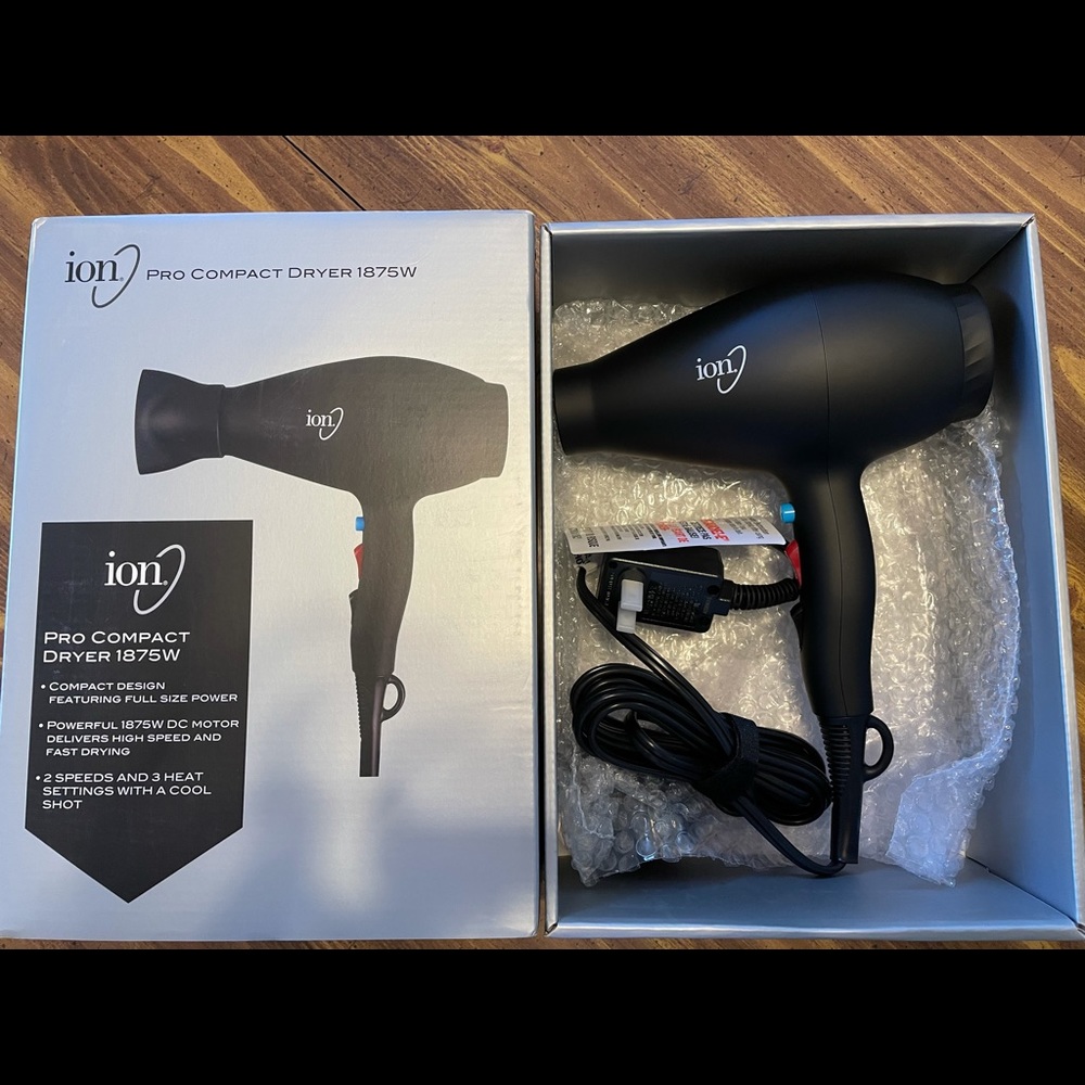 ion Pro Compact Dryer 1875W
